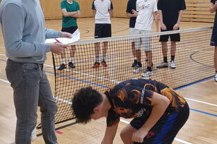 Zväčšiť fotografiu - Mikulášsky turnaj v nohejbale